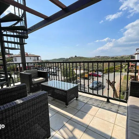 Jan001 Modern Spacious 2 Bedroom Apartment *